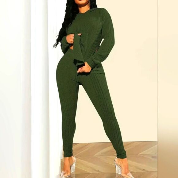 Ladies knitted two-piece set sz Large - Picture 4 of 5